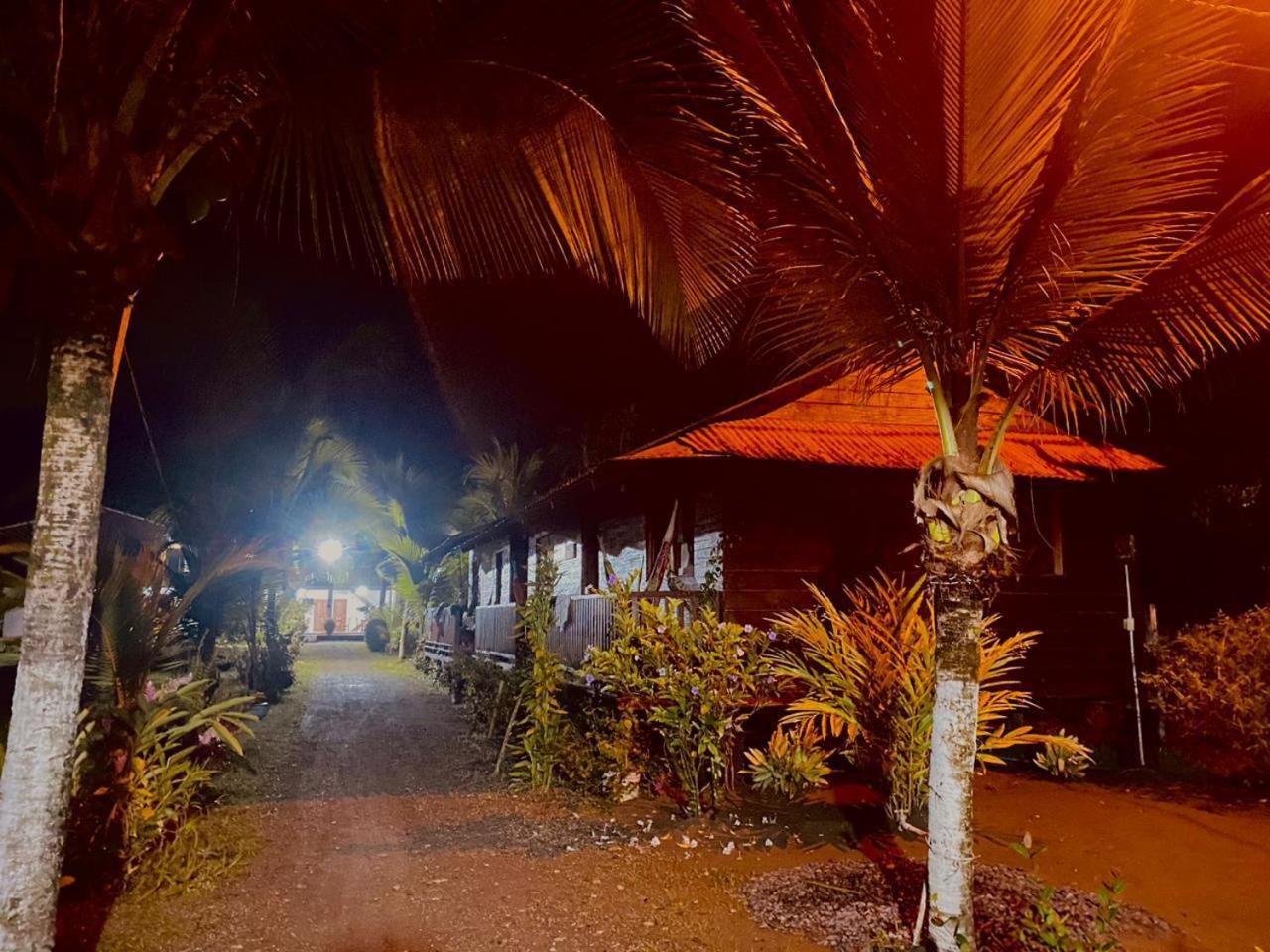Cabanas Iracas Del Mar Nuquí Exterior foto